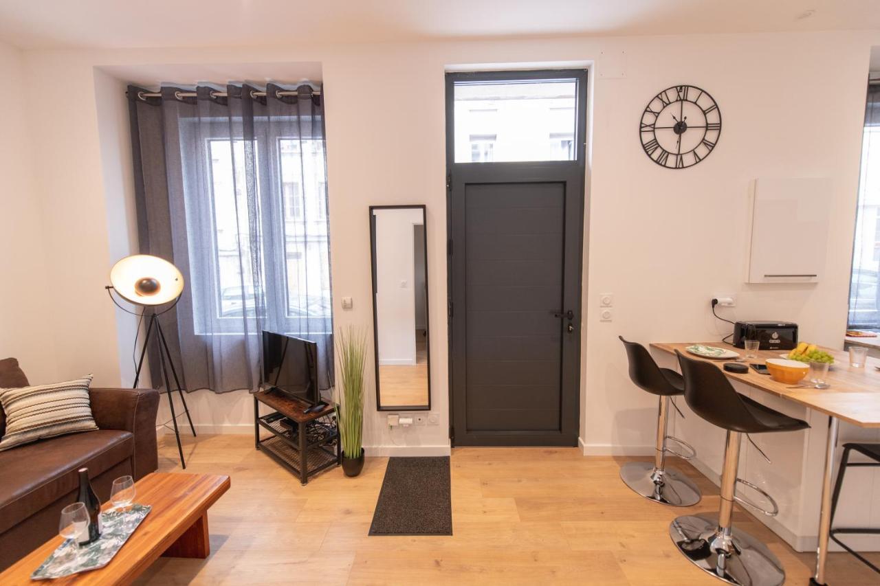 KASA LOFT CENTRE 2 - WIFI et TV - Confortable et stationnement gratuit à proximité Saint-Etienne (Loire) Exterior foto